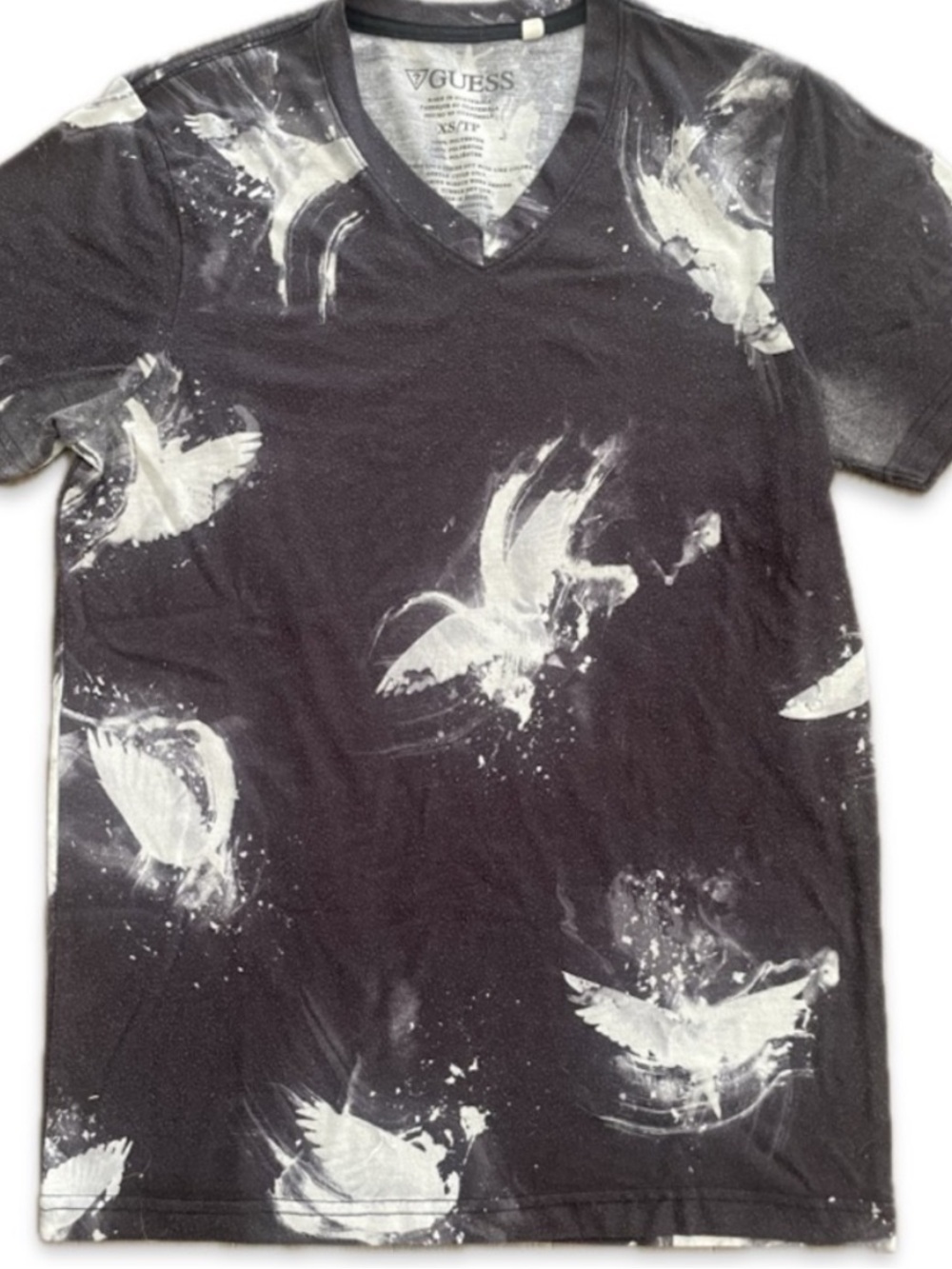 Guess Black V Neck Graphic T Shirt White Brushstroke Bird Top Size XS
